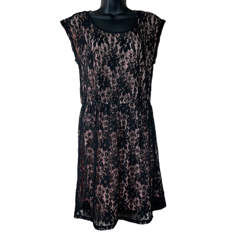 M BeBop Black And Pink Lace Dress Cap Sleeve Event Party Cocktail Medium